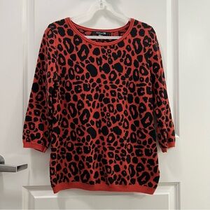 Forever 21 Animal Print Sweater Size M